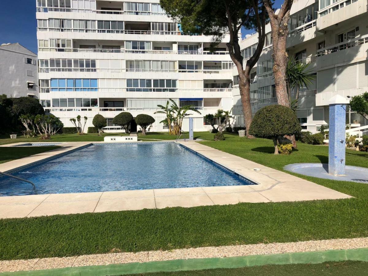 Apartamento Los Cisnes 贝纳尔马德纳 外观 照片